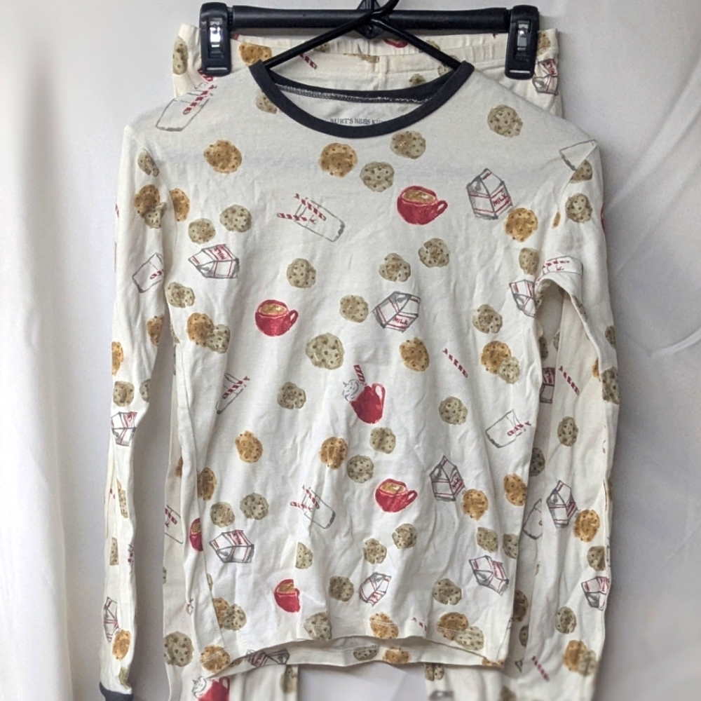 Burt's Bees Pajama Set